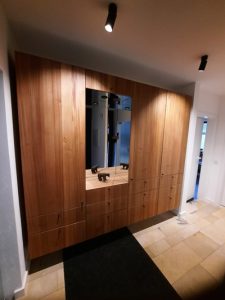 FAGO TISCHLEREI Oldenburg – Einbaugarderobe FAGO TISCHLEREI Oldenburg - Einbaugarderobe